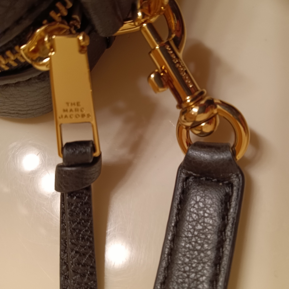 Marc Jacobs Women's Black The Softshot Bag - Picture 14 of 16